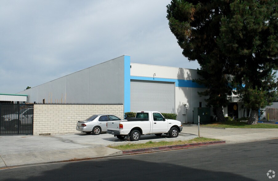 More Photos Of 15591 Container Ln, Huntington Beach Warehouse For Sale