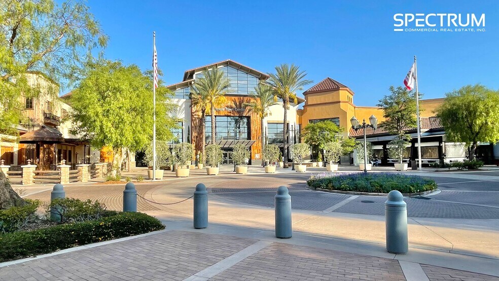 More Photos Of 24251 Town Center Dr, Valencia General Retail For Lease