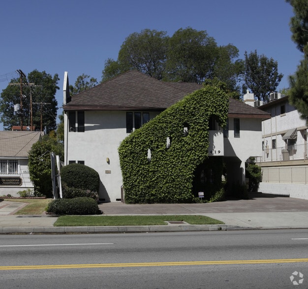 Primary Photo Of 4419 Coldwater Canyon Ave, Studio City Office For Lease