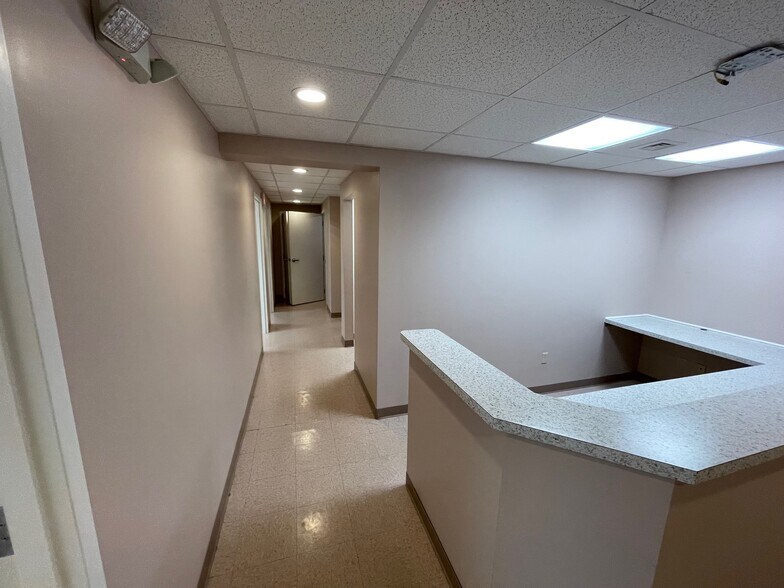 More Photos Of 464 Wolcott Rd, Wolcott Office For Lease