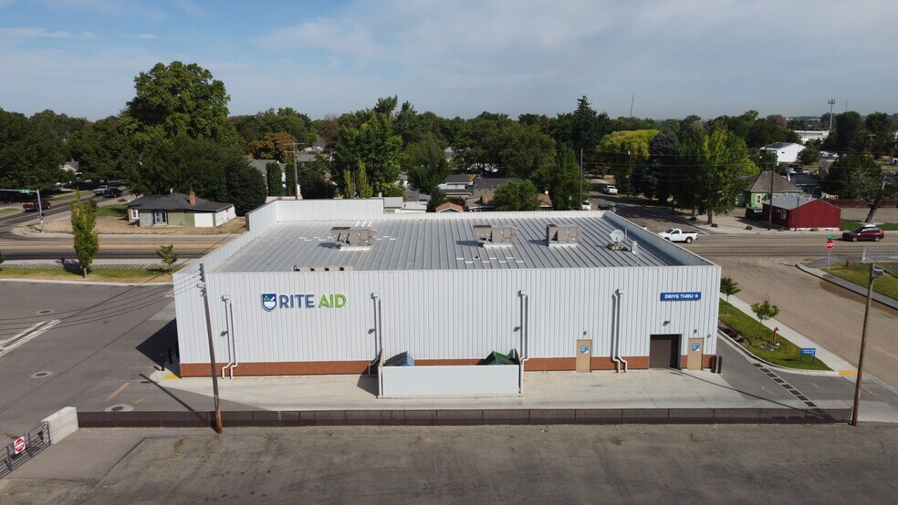 Primary Photo Of 2107 Blaine St, Caldwell General Retail For Sale