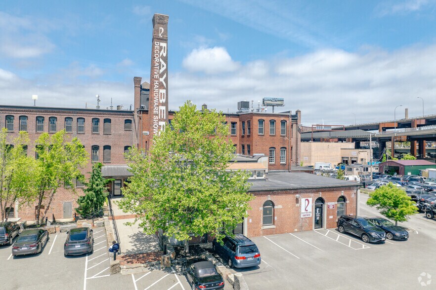 More Photos Of 24 Roland St, Charlestown Loft Creative Space For Lease