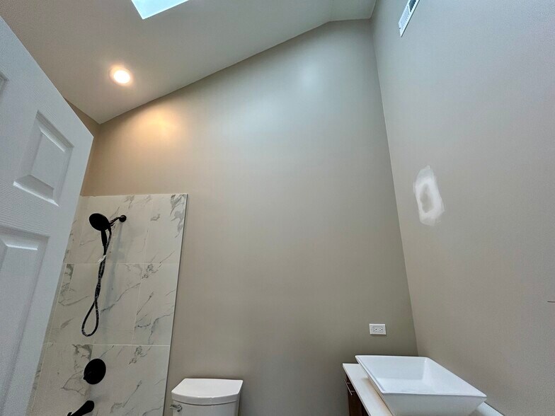 More Photos Of 5331 S Calumet Ave, Chicago Apartments For Sale