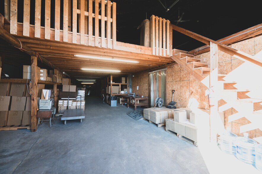 More Photos Of 3223 25th St, Metairie Loft Creative Space For Sale