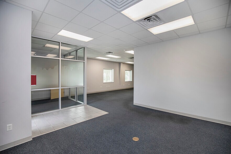More Photos Of 1201 Butler Rd, League City Warehouse For Sale