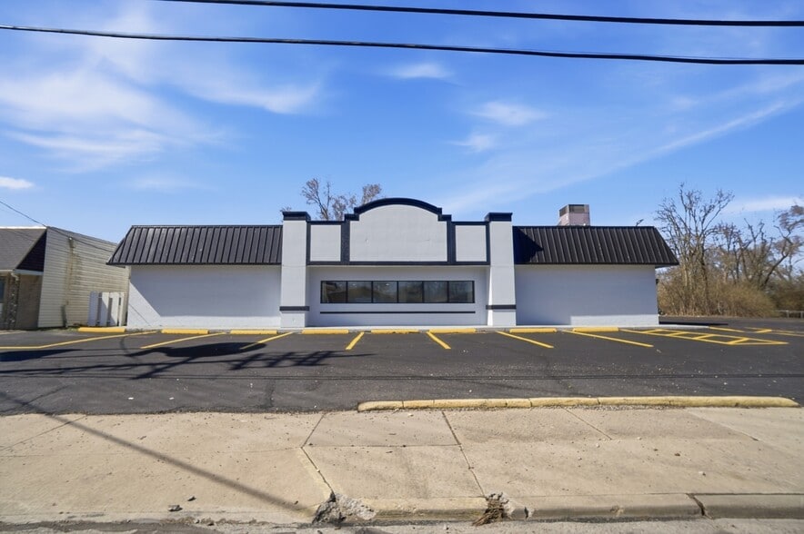 More Photos Of 1610 Germantown Rd, Middletown Restaurant For Sale