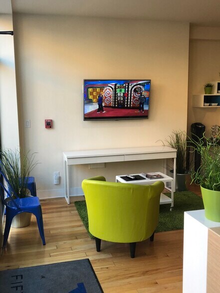 More Photos Of 1110 South St, Philadelphia Storefront Retail Residential For Sale