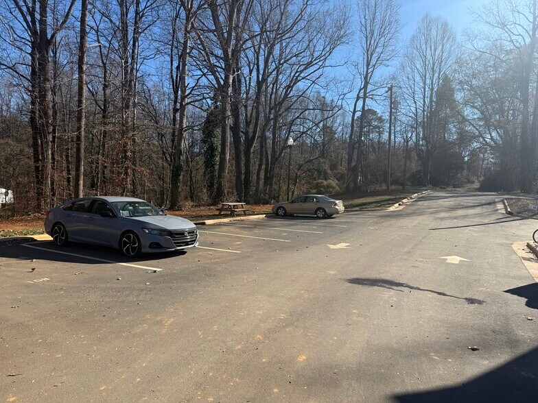 More Photos Of 198 Cowan St, Rutherfordton Apartments For Sale