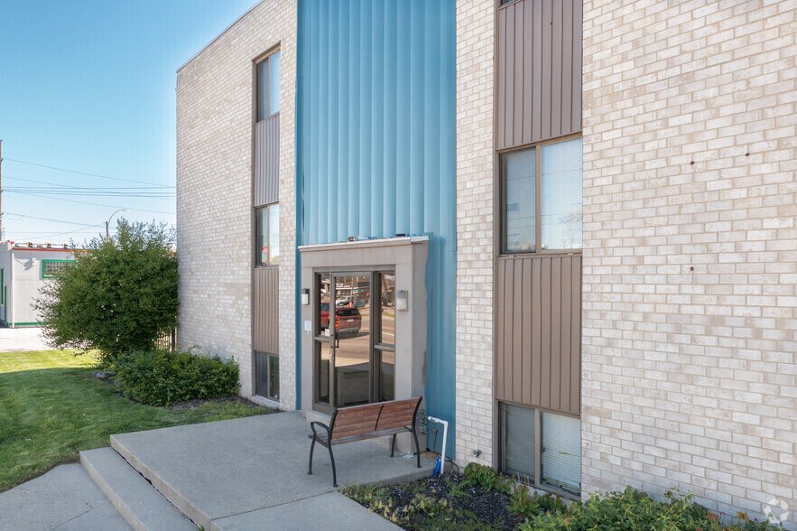 More Photos Of 4910-4914 Douglas Rd, Toledo Apartments For Sale