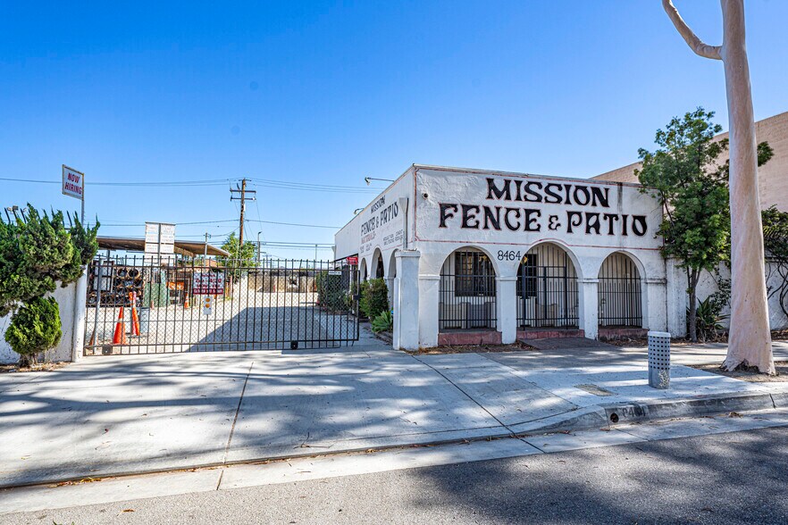 More Photos Of 8464 Garvey Ave, Rosemead Contractor Storage Yard For Sale