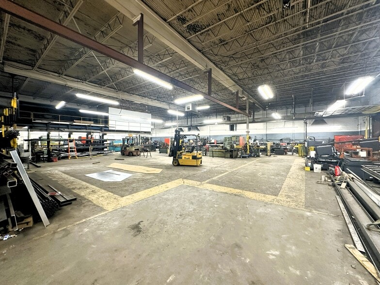 More Photos Of 2305 51st Pl, Hyattsville Warehouse For Sale