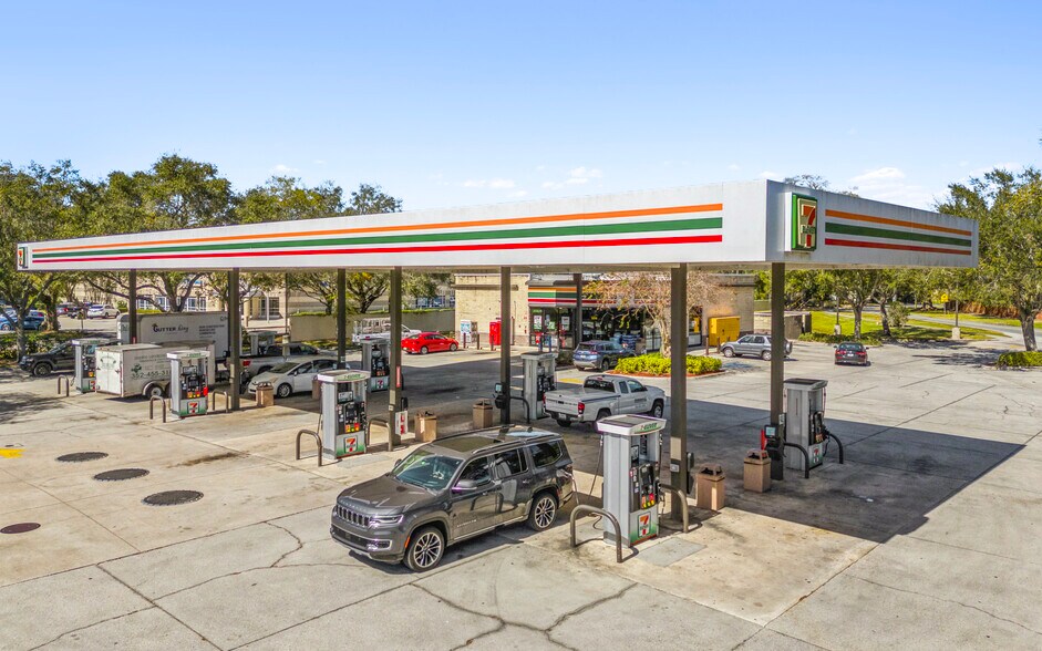 Primary Photo Of 15001 W Colonial Dr, Winter Garden Convenience Store For Sale