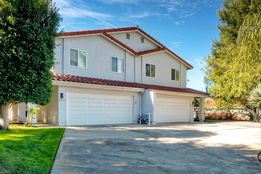 More Photos Of 6809 Corintia St, Carlsbad Multifamily For Sale