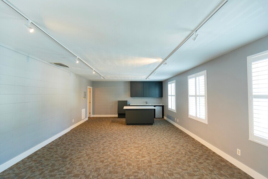 More Photos Of 2523 J St, Sacramento Loft Creative Space For Sale