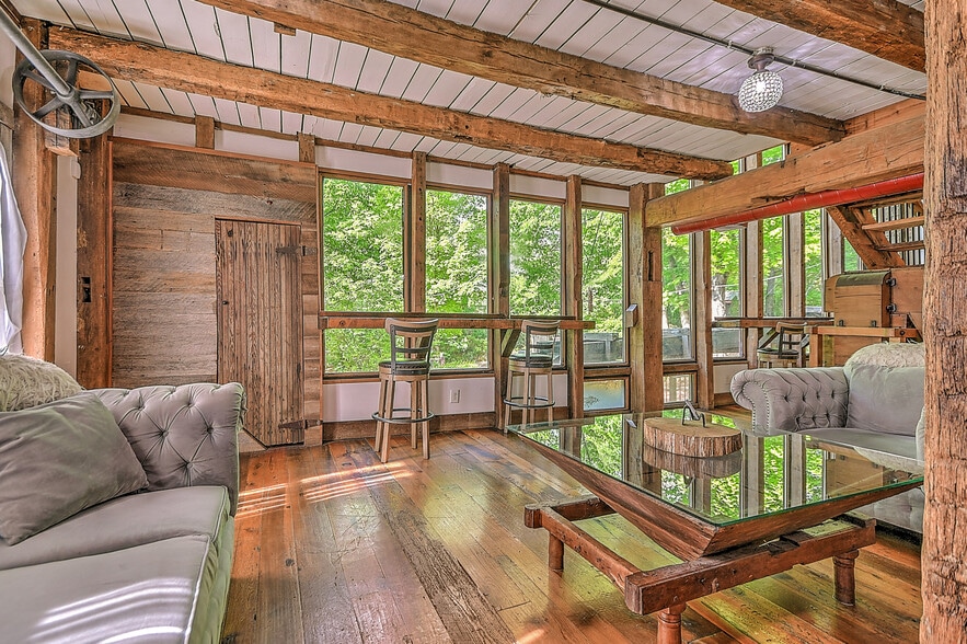 More Photos Of 715 Carson Creek Rd, Limestone Specialty For Sale