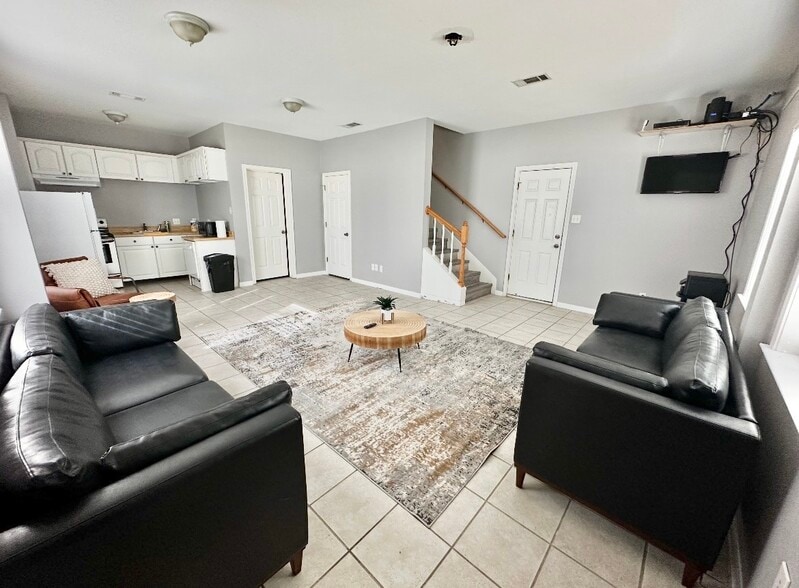 More Photos Of 5205 Hudson Bend Rd, Austin Light Manufacturing For Sale