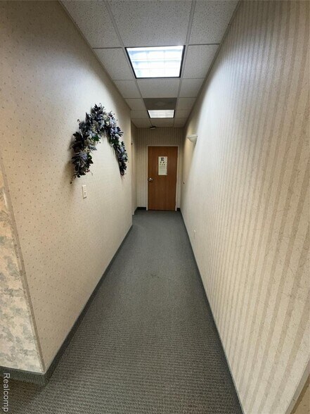 More Photos Of 4007 W Court St, Flint Medical For Sale