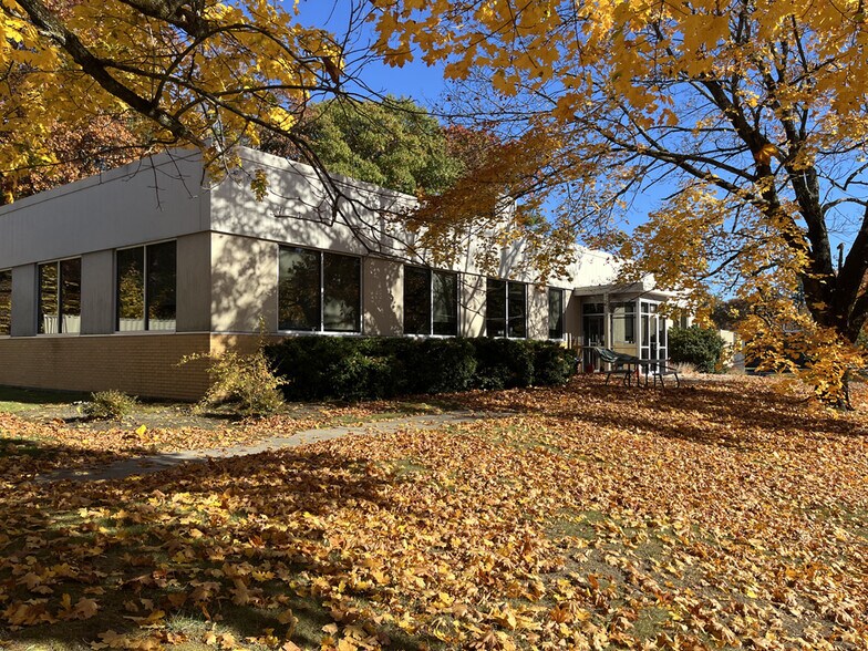 More Photos Of 15 Erie Dr, Natick Warehouse For Sale