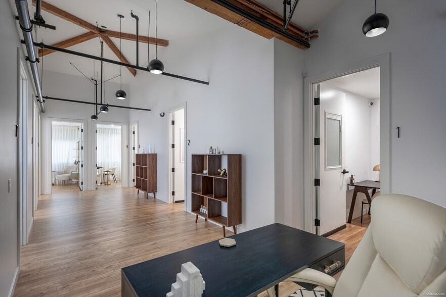 More Photos Of 8950 Villa La Jolla Dr, La Jolla Unknown For Lease