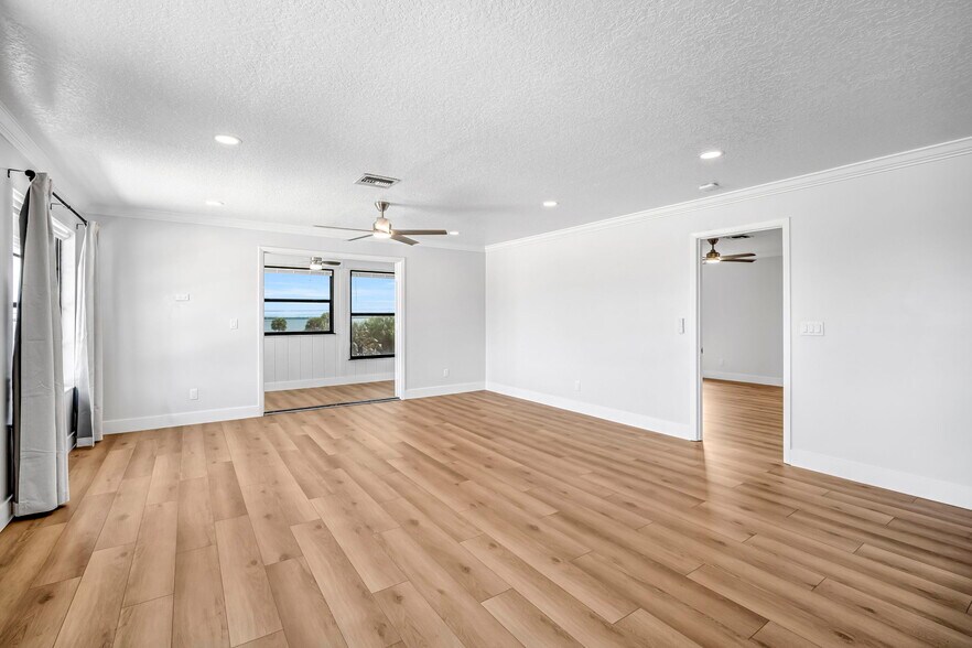 More Photos Of 3800 S US Highway 1, Grant-Valkaria Marina For Lease