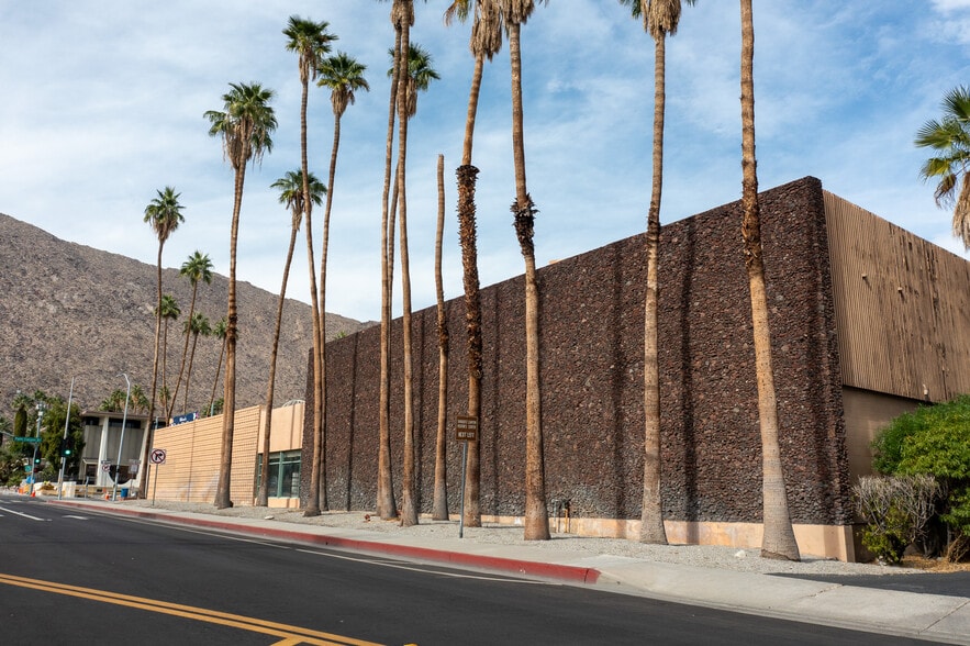 More Photos Of 490 S Palm Canyon Dr, Palm Springs Freestanding For Sale