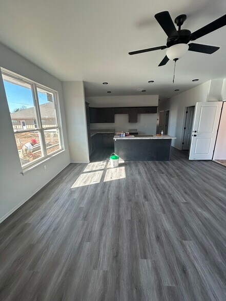 More Photos Of 615 W Moore St, Enid Multifamily For Sale