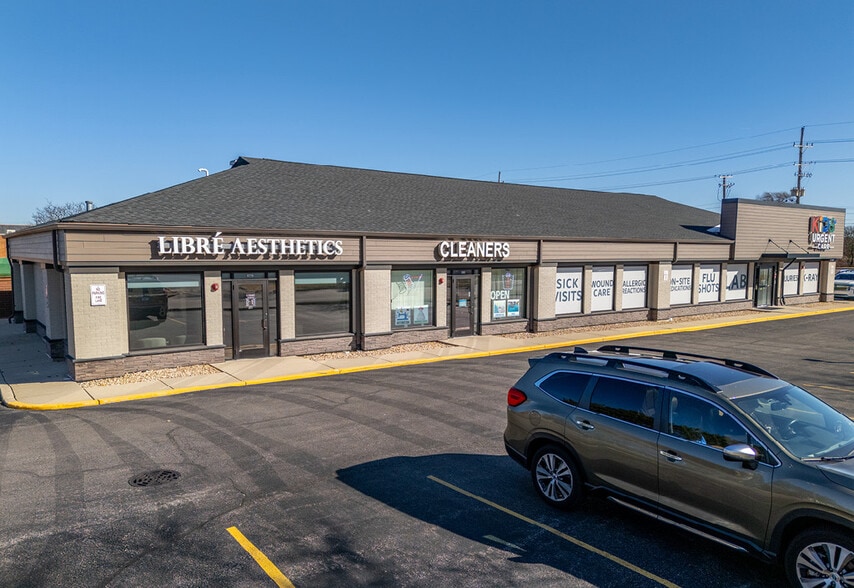 More Photos Of 290 W Loop Rd, Wheaton Storefront Retail Office For Sale