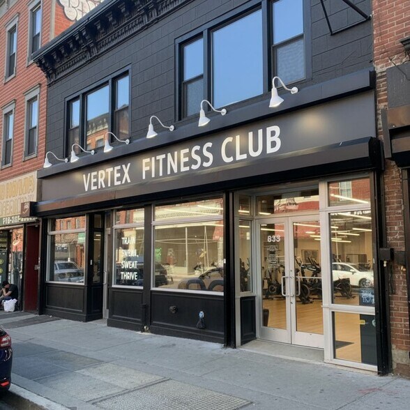 Primary Photo Of 833-835 Manhattan Ave, Brooklyn Storefront For Lease