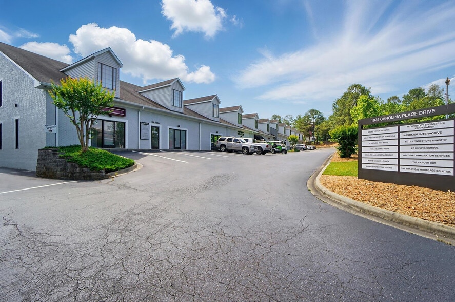 More Photos Of 1974 Carolina Place Dr, Fort Mill Light Distribution For Lease