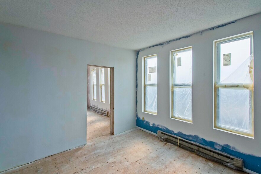 More Photos Of 445-447 High St, Holyoke Storefront Retail Residential For Sale