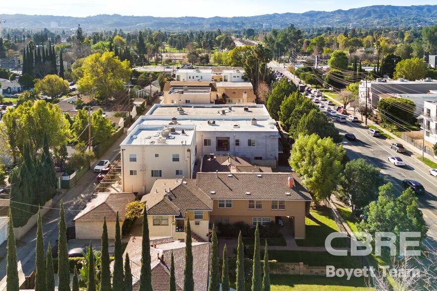 More Photos Of 6504 Woodley Ave, Van Nuys Apartments For Sale