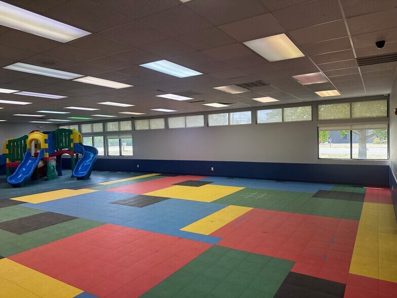 More Photos Of 5720 Avery Rd, Dublin Office For Sale