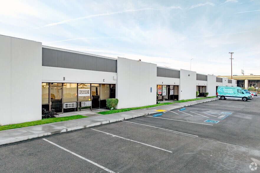 More Photos Of 30139 Industrial Pky SW, Hayward Research And Development For Lease