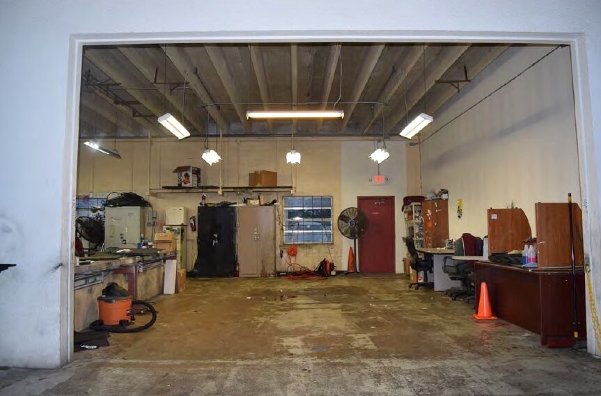 More Photos Of 420-440 S State Road 7, Plantation Auto Dealership For Lease