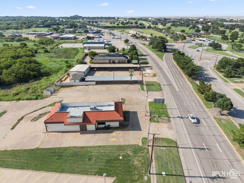 More Photos Of 3900 Sheppard Access Rd, Wichita Falls Freestanding For Sale