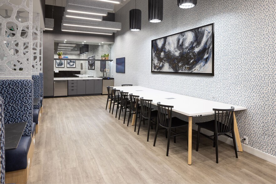 More Photos Of 125 E John Carpenter Fwy, Irving Office For Lease