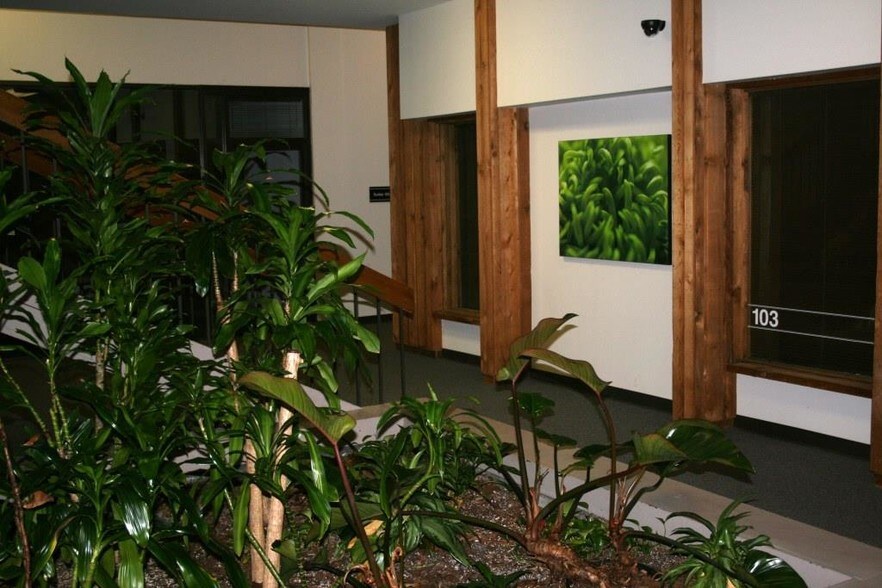 More Photos Of 5840 S Memorial Dr, Tulsa Office For Lease