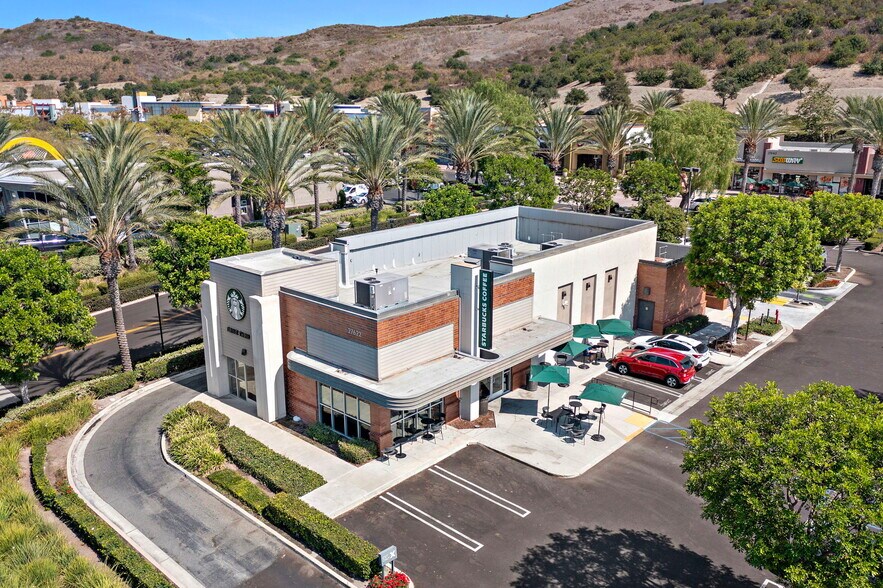 More Photos Of 27412 Antonio Pky, Ladera Ranch Storefront For Lease