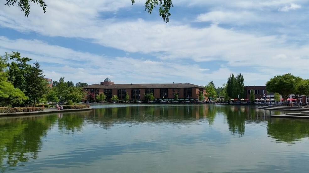 More Photos Of 18662-18678 SW Boones Ferry Rd, Tualatin Apartments For Lease