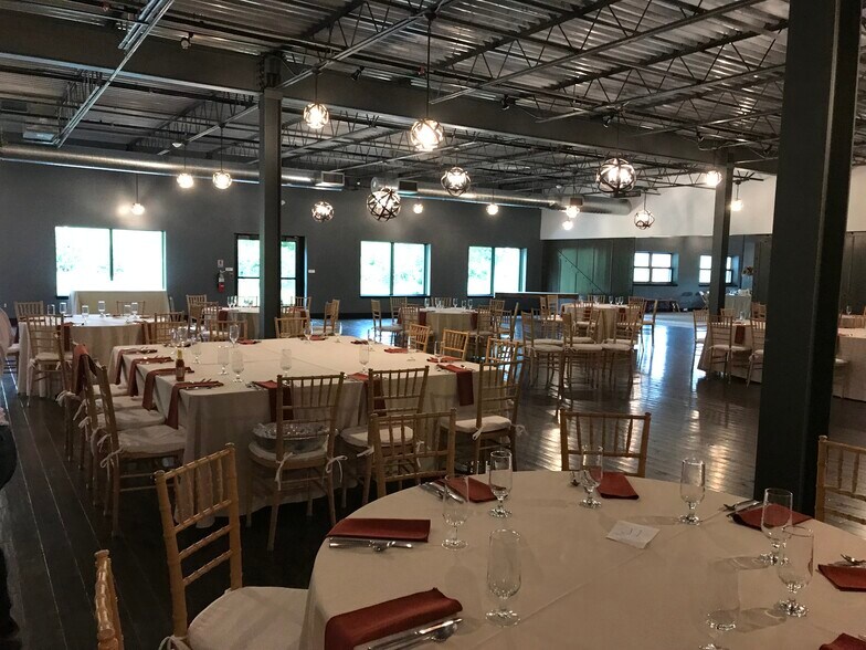 More Photos Of 101 Friends Ln, Newtown Flex For Lease