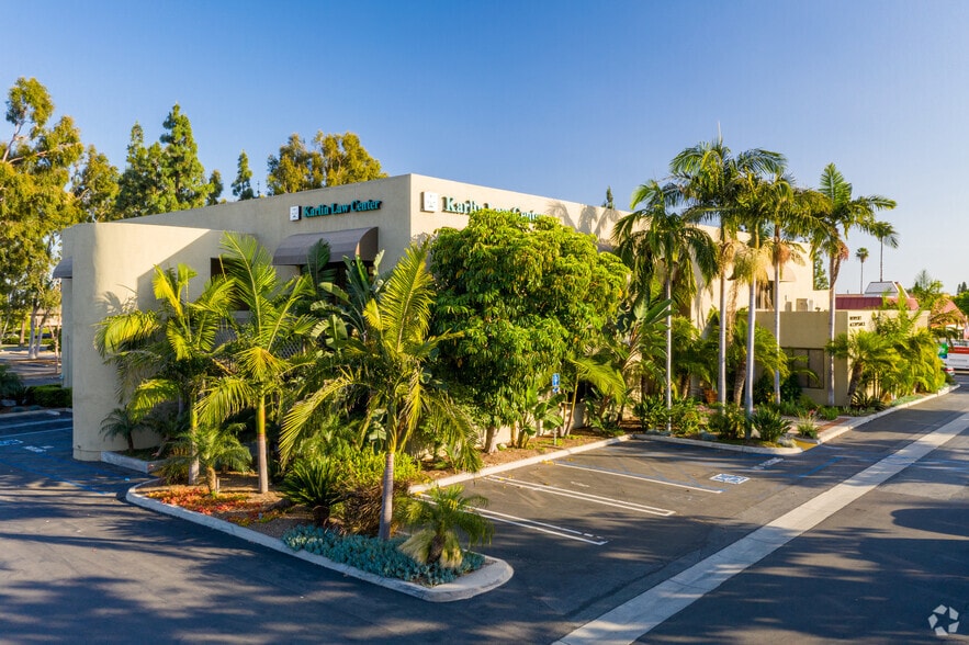 Primary Photo Of 13522 Newport Ave, Tustin Medical For Lease