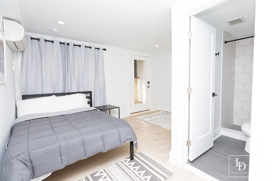 More Photos Of 631 Constitution Ave NE, Washington Multifamily For Sale