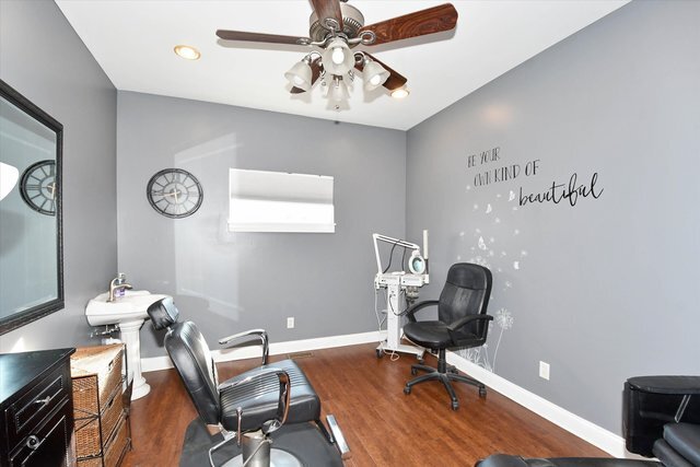 More Photos Of 111 N Lincoln St, Braidwood Storefront Retail Office For Sale