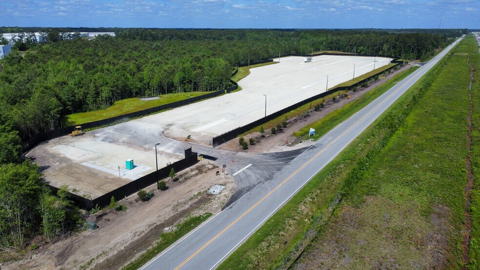 More Photos Of 1430 Business Park Rd, Summerville Warehouse For Lease