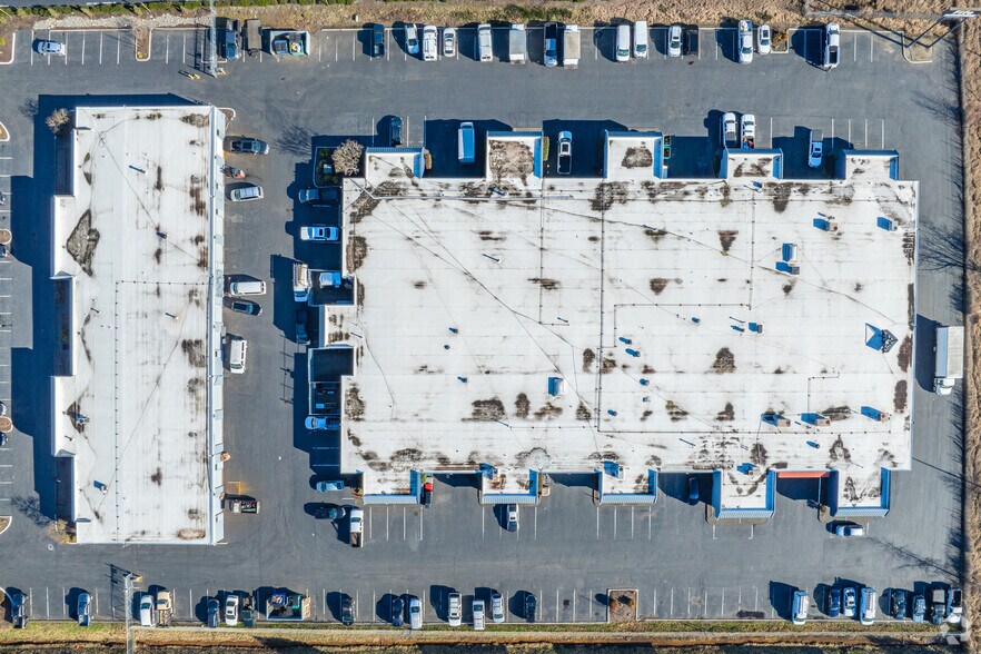 More Photos Of 4626 16th St E, Fife Unknown For Lease