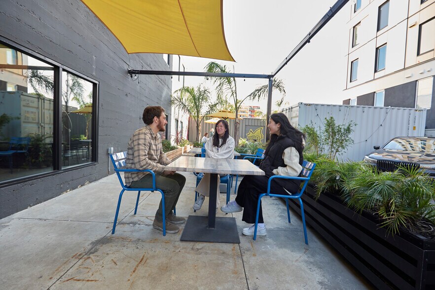 More Photos Of 1528 Webster St, Oakland Office For Lease