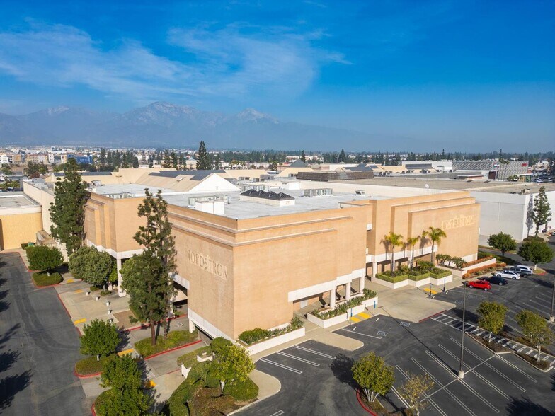 More Photos Of 5060 Montclair Plaza Ln, Montclair Unknown For Lease