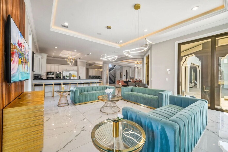 More Photos Of 521 Muirfield Loop, Reunion Specialty For Sale