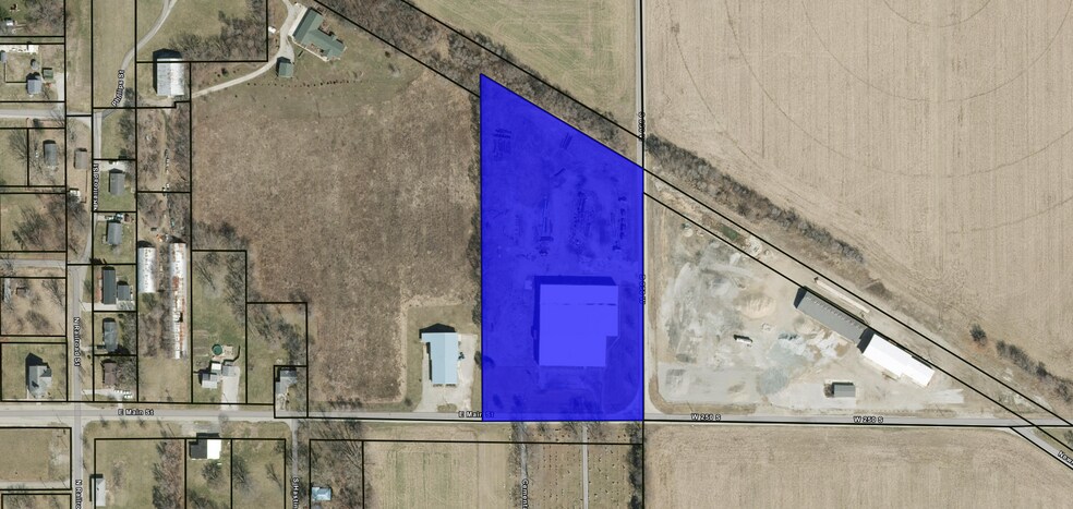 More Photos Of 718 E Main St, Kewanna Industrial For Sale