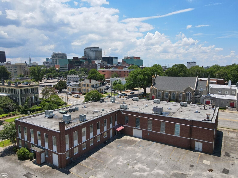 Primary Photo Of 1505 Blanding St, Columbia Schools For Sale